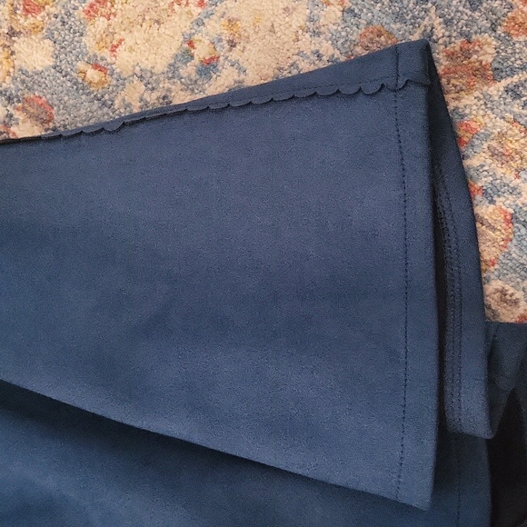 Suede mini skirt - Picture 3 of 3